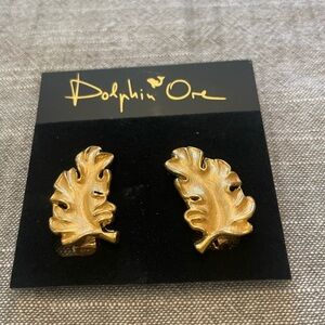 Dolphin Ore Gold Leaf Earrings